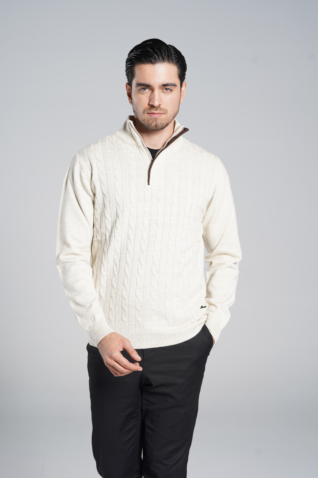 نیم زیپ طرح کاموا