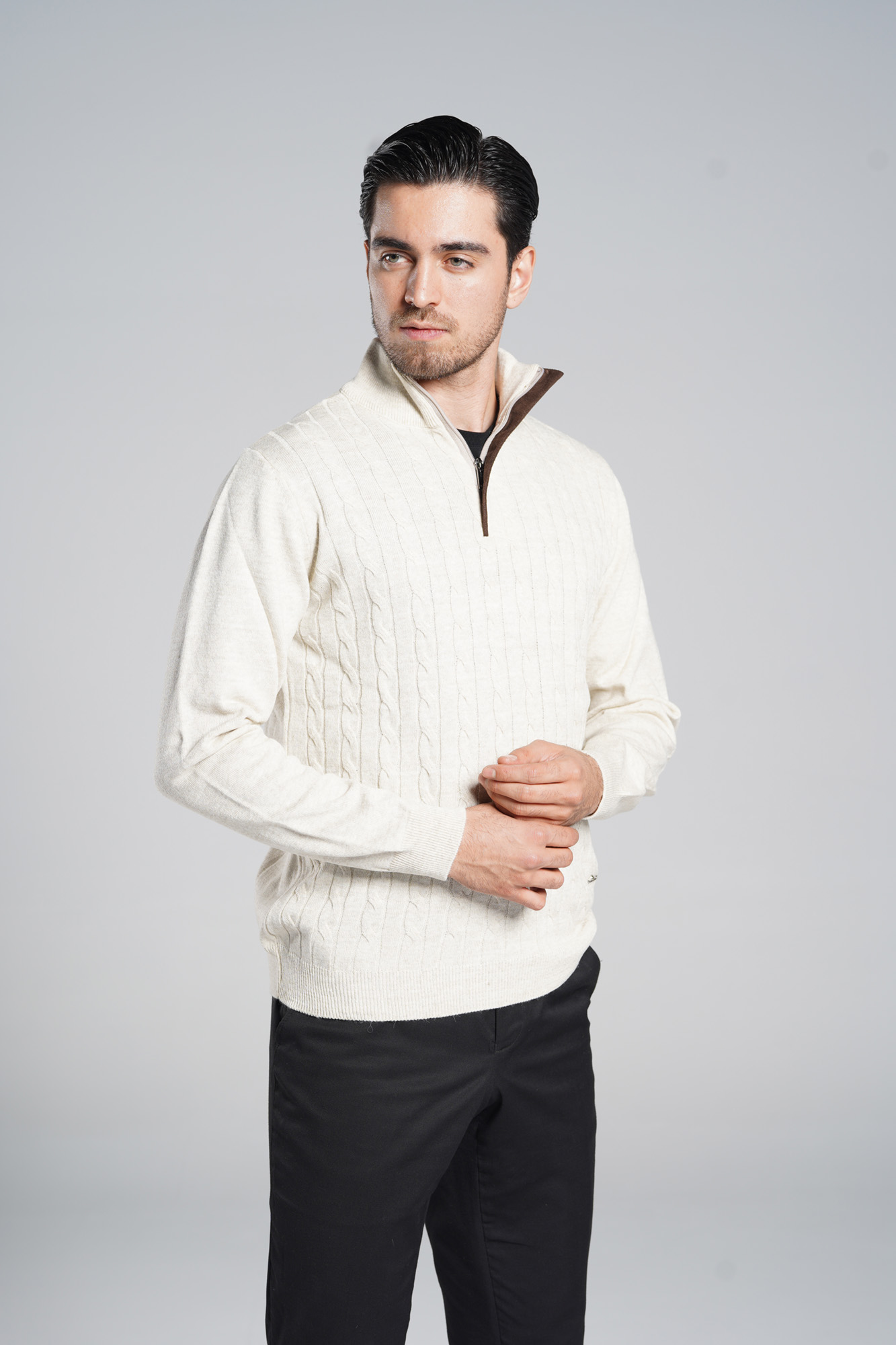 نیم زیپ طرح کاموا