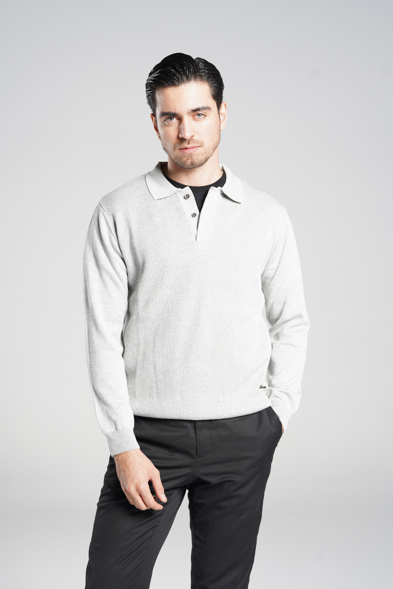 سه دکمه قاپک دار