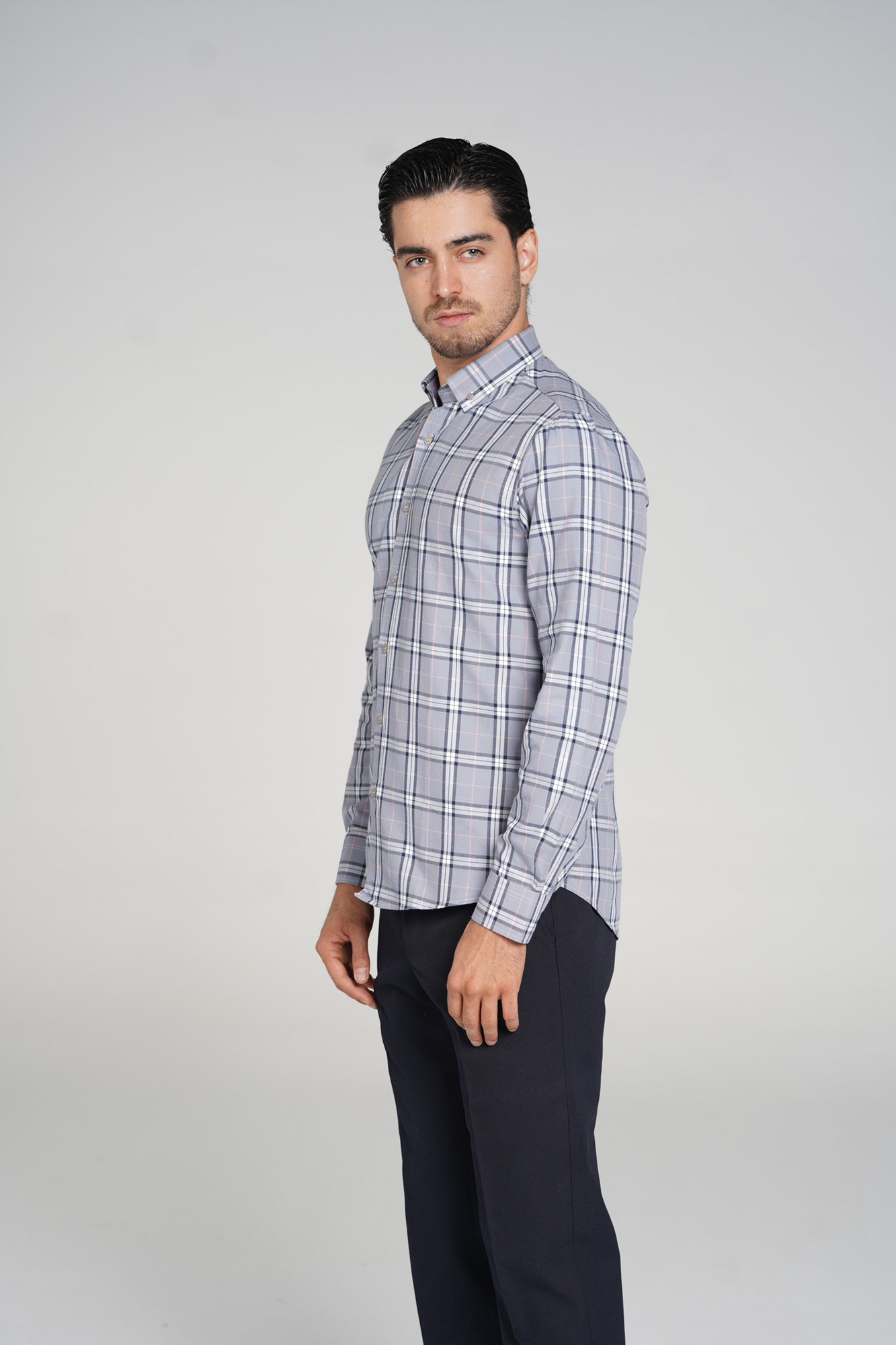 پیراهن چهارخانه