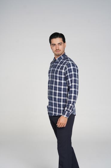 پیراهن چهارخانه