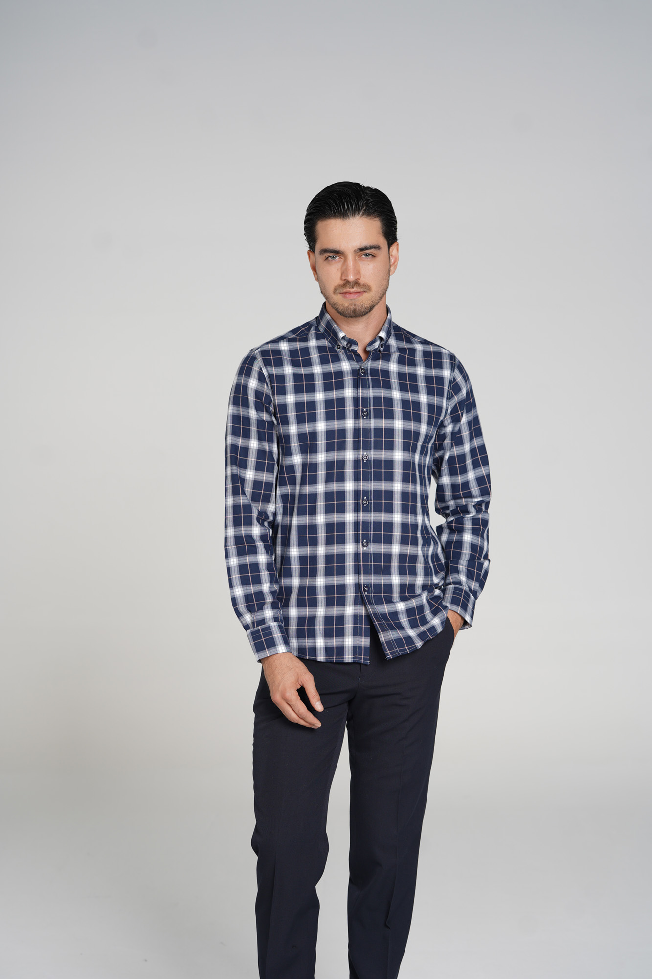 پیراهن چهارخانه