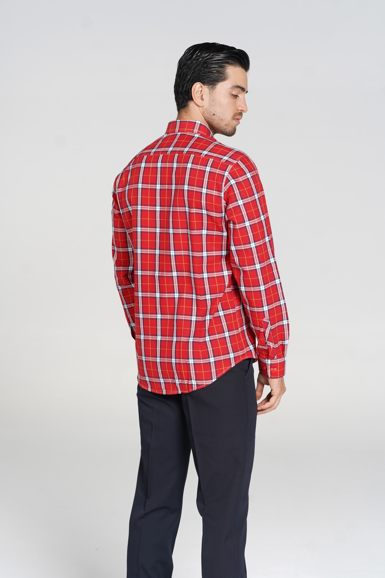 پیراهن چهارخانه