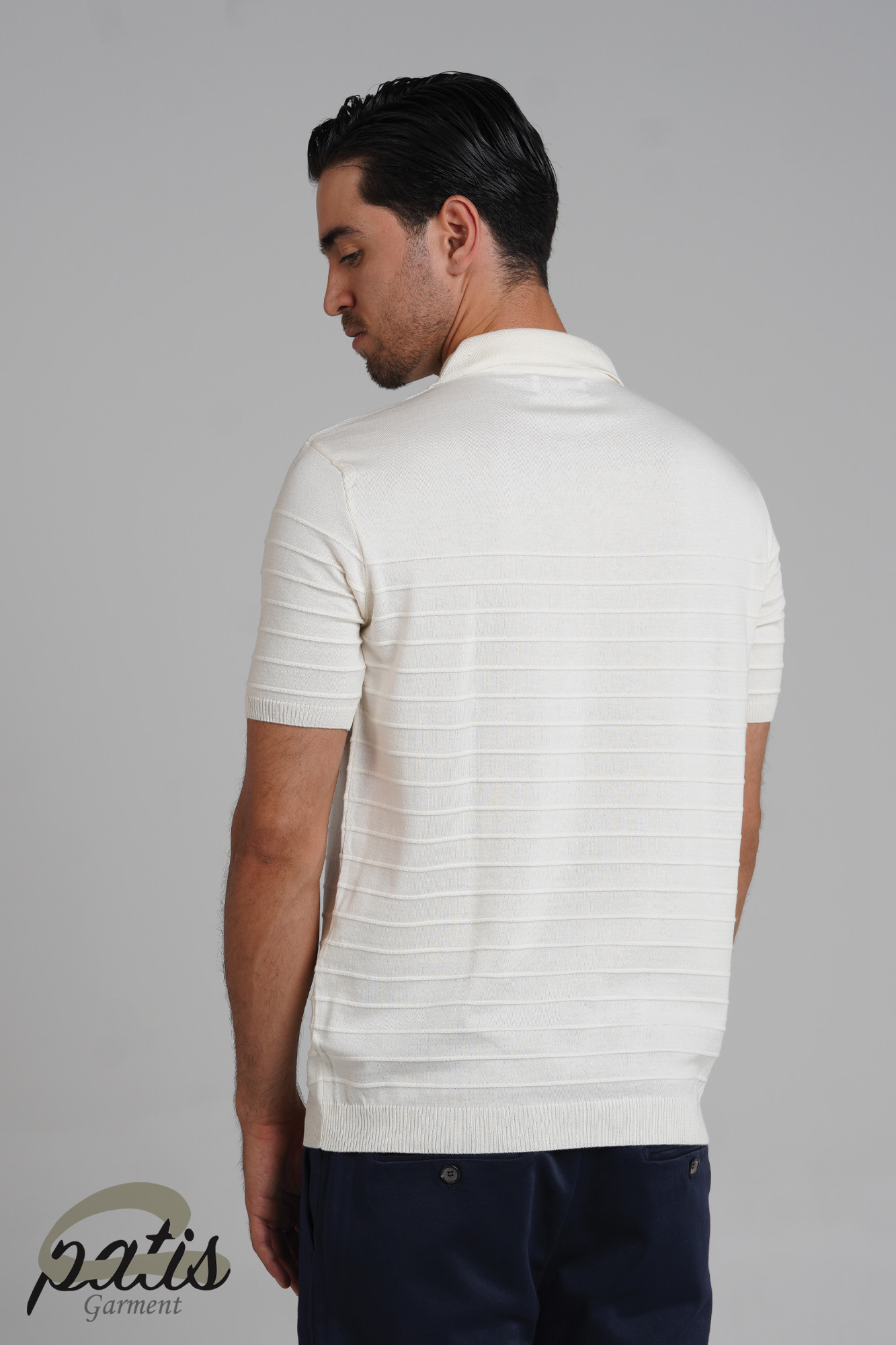 پولوشرت یقه باز