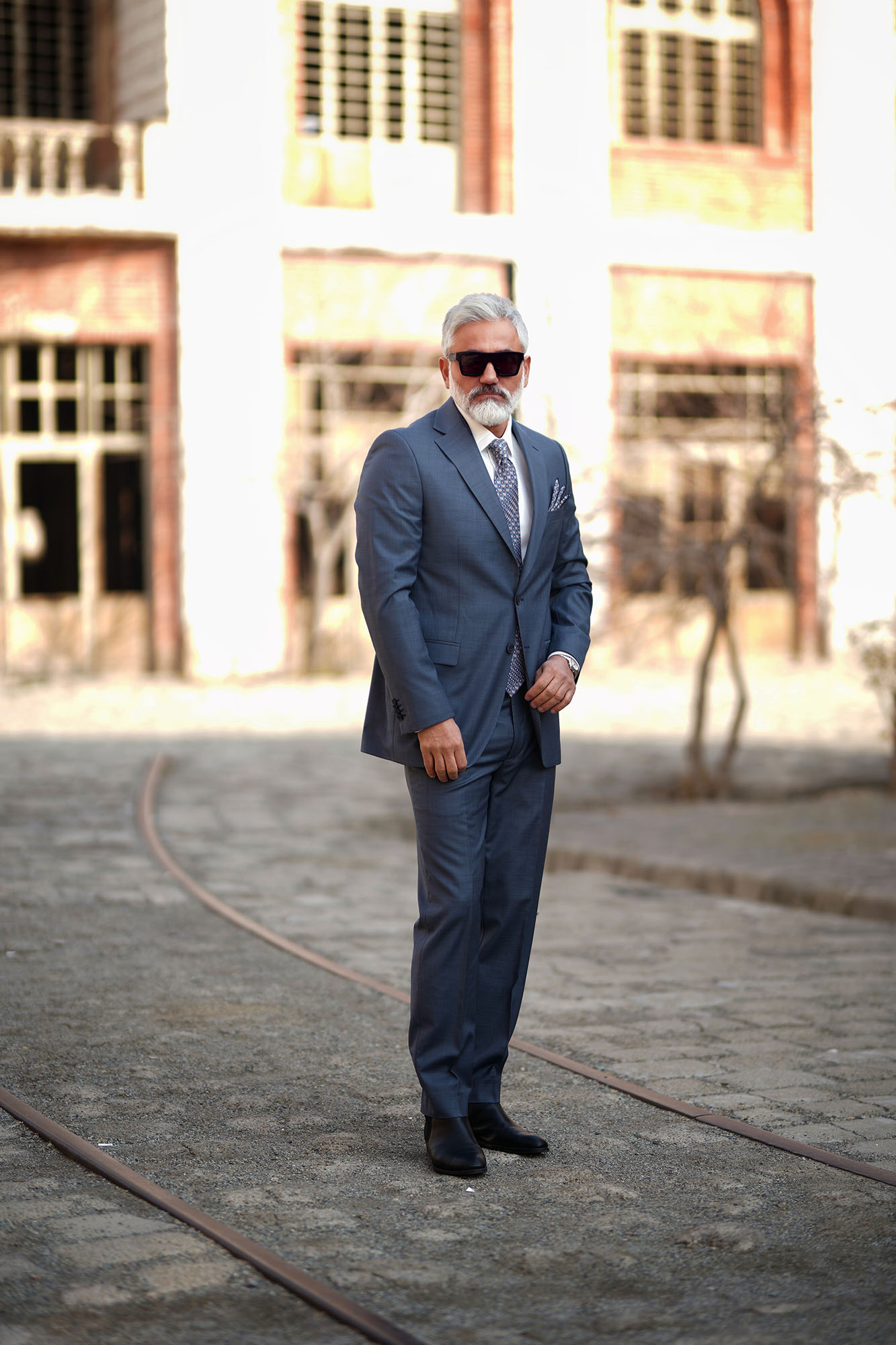 کت شلوار کلاسیک آلتین