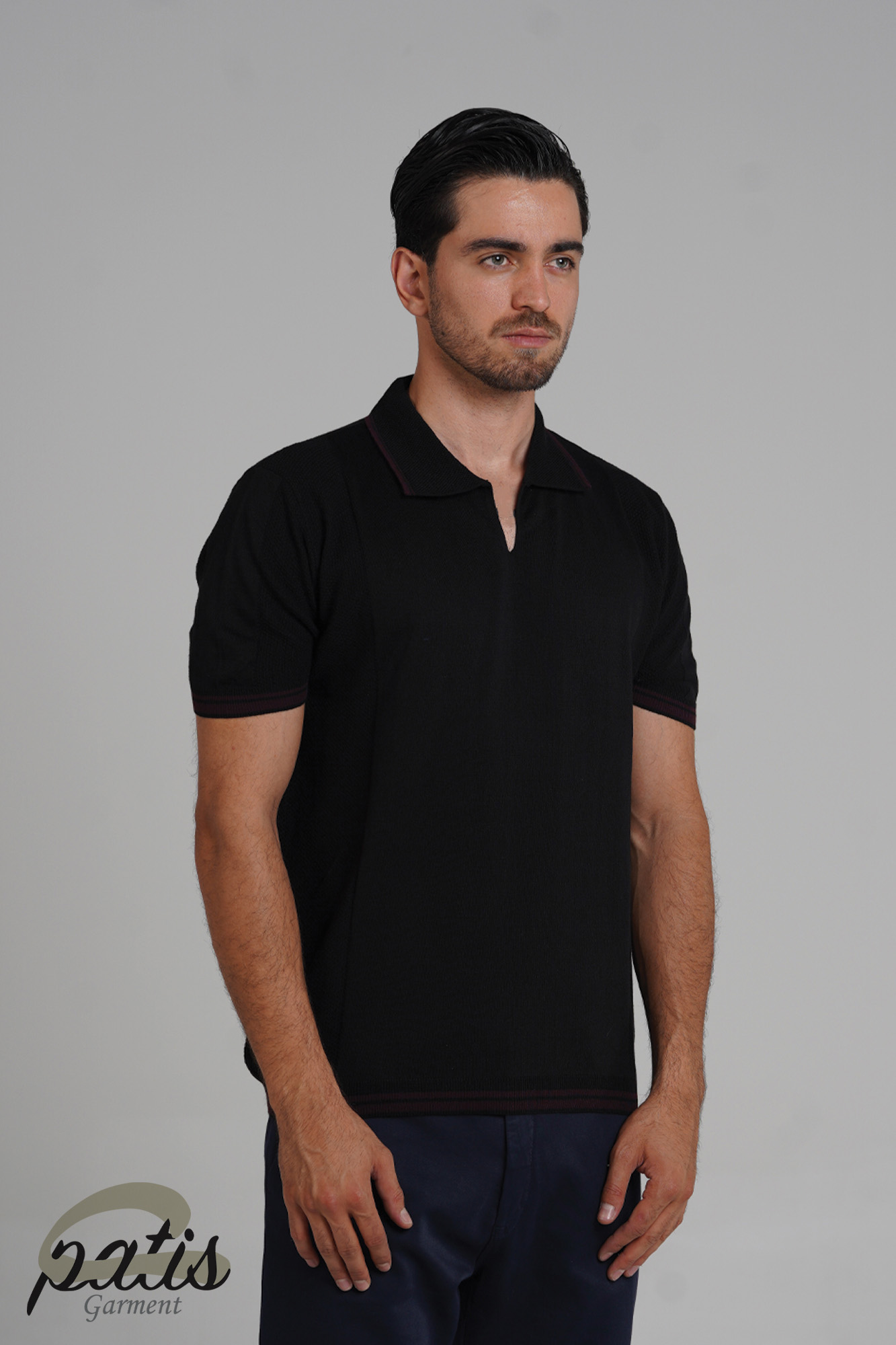 پولوشرت یقه باز