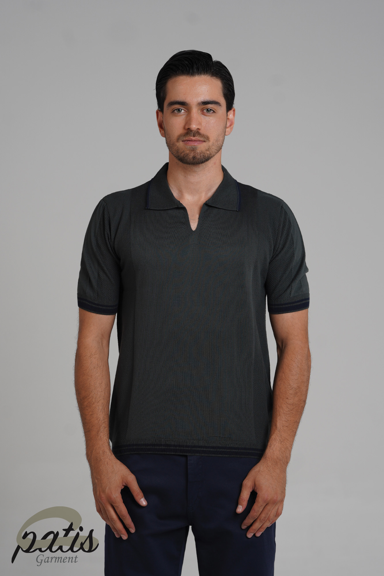 پولوشرت یقه باز