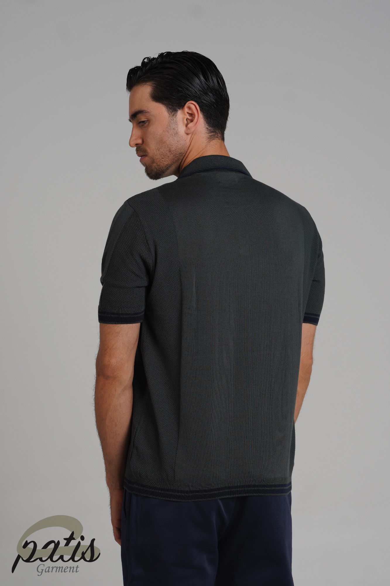 پولوشرت یقه باز